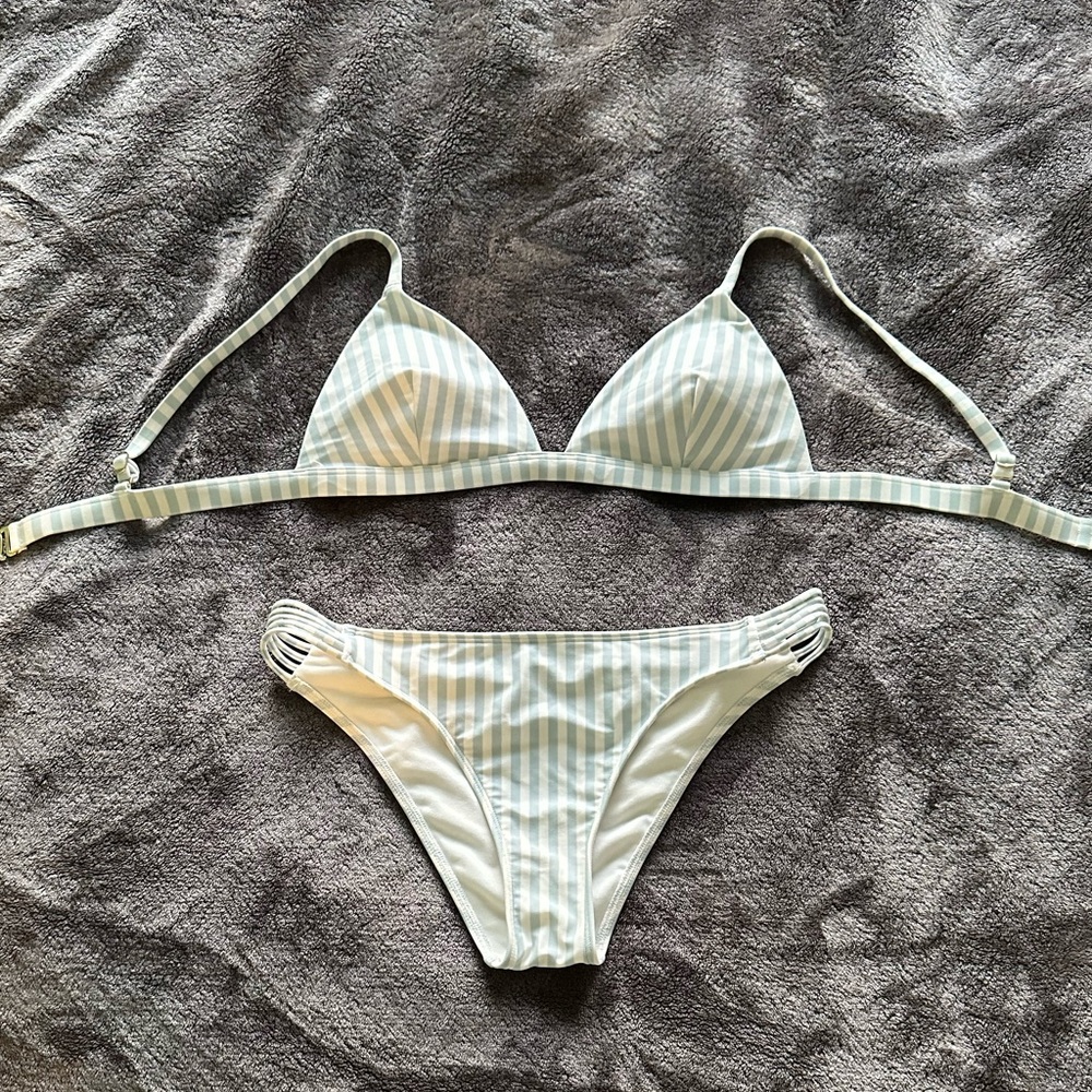 Hollister Triangle Swim TOP